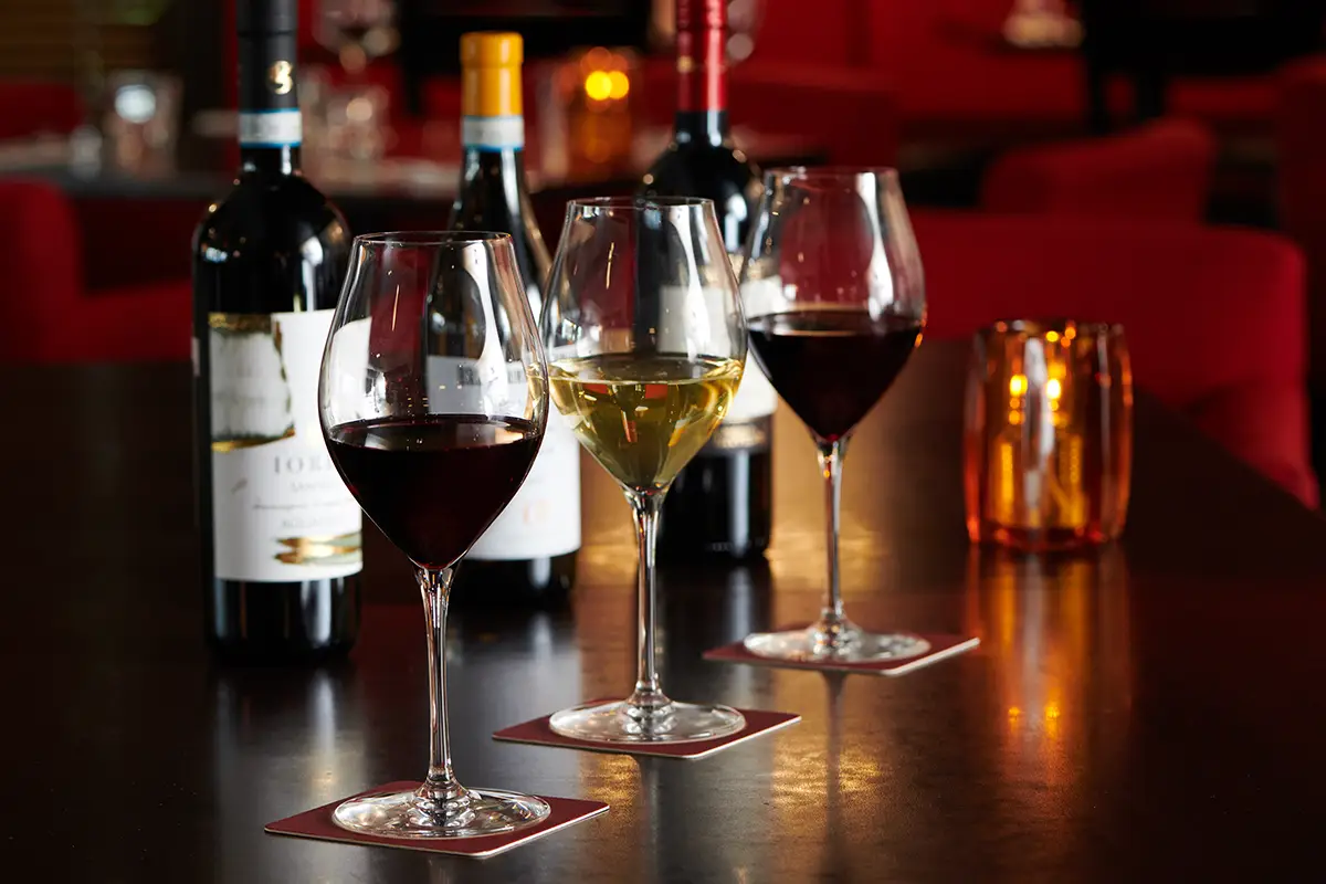 Vin d’importation privée offert au restaurant PACINI